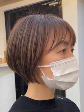 ロンドアジュール 横浜(Lond azur) 丸みショートボブ×白髪ぼかし