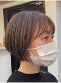 丸みショートボブ×白髪ぼかし