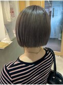 【mood】ワンレングスボブハイトーンカラーグレージュ