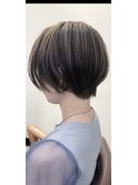 ショートボブ