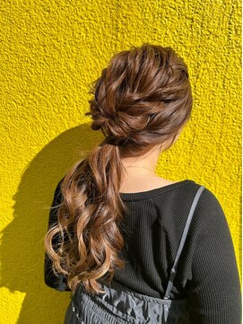 プルクラ ロッポンギ(Pulchra ROPPONGI) ローポニーテール