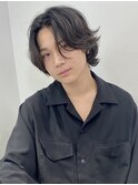 ミディアムレイヤー　ニュアンスパーマ　毛流れパーマ　MOMO