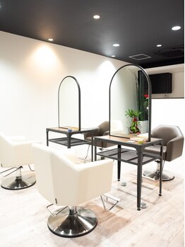 【地域密着型サロン】お客様ひとりひとりを笑顔にしたい♪髪のお悩み等気軽にご相談下さい◎