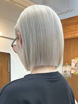 ラック 津田沼(LUCK)&nbsp;ホワイトブロンド/抜きっぱなし/ホワイトシルバー/ハイトーン