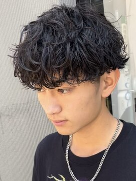ウェイビーエフティフィフス 横浜西口(WAVEY ft.fifth) 横浜シャドウパーマ緩めスパイラルパーマッシュウルフ20代30代