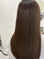 ウイ バイ ファースト 北四番丁店(u'i by first)&nbsp;髪質改善スパサロントリートメント　はちみつカラー