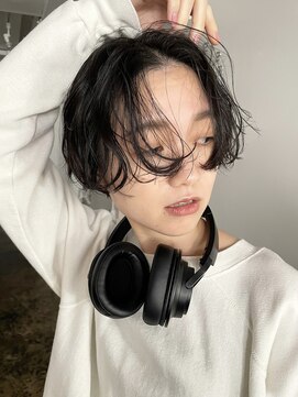 カイラ(KAILA) ショートボブハンサムショートゆるめパーマワンカールパーマ