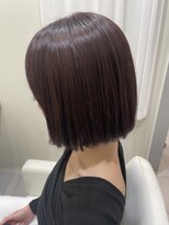 メゾンe.m.a(MAISON e.m.a)&nbsp;透明感◎ピンクベージュ×切りっぱなしボブ