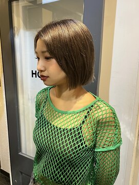 カシェル トウキョウ(Cashel Tokyo) 切りっぱなしボブと透明感カラー