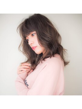 ボタン テンジン(VOTAN tenjin) 【Votan 北村】レイヤーミディ×ベージュカラー