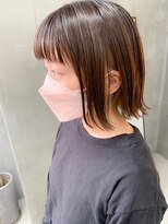 テトヘアー(teto hair) 外ハネボブ、切りっぱなし、インナーカラー、ベージュ