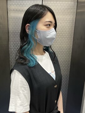 ホワイト 梅田(white) #インナーカラー/ターコイズブルー