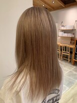 ジップ 緑店(zip)&nbsp;ミルクティーベージュカラー × 20代柔らかロング