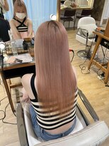 ネオリーブ チロル 横浜西口店(Neolive CiroL.)&nbsp;ハイトーン　ペールピンク　ケアブリーチ2回　切りっぱなし