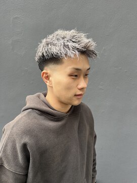 メンズグルーミングナンバーナイン(MEN'S GROOMING NUMBER NINE) ホワイトパーマ/メンズサロン/ツイストスパイラル