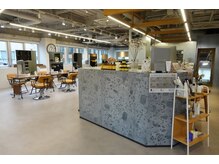 マッシュ チャヤマチ(MASHU chayamachi)の雰囲気（新御堂沿いの路面店４階◎大阪駅/梅田駅/茶屋町/透明感カラー）