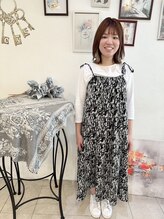 シロフイケブクロ(shirof ikebukuro) 小原 千佳