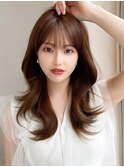 後れ毛が可愛い顔周りハイレイヤーロングチェリーブラウン