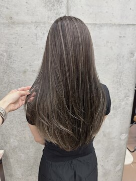 ヌエン 渋谷(NU/EN) グレージュコントラストハイライト