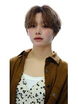 スリー スタンド(THREE STAND)&nbsp;大人ショートヘアハンサムショートマッシュショート30代40代50代