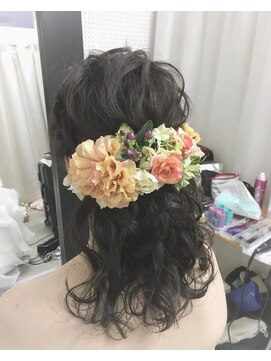 ヘアアンドケア エジェリラボ(hair&care egerie lab) 【egerie lab.】ハーフアップ×お花アレンジ☆