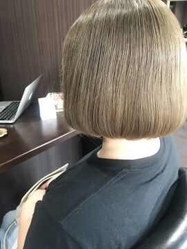 髪の美院 シャルマン ビューティー クリニック(Charmant Beauty Clinic) ツヤツヤボブ