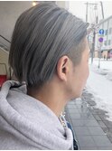 ハイトーンシルバー/前下がり/ブロックヘア
