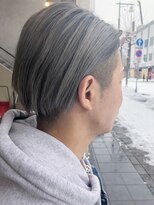 ティー リュクスボーテ(T LUXE BEAUTE)&nbsp;ハイトーンシルバー/前下がり/ブロックヘア