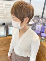 エイト オキナワ 沖縄新都心店(EIGHT okinawa)&nbsp;ファッションの相性◎首元スッキリベリーショート