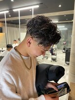 イーラ(era)&nbsp;スパイラルパーマリバースアップバング刈り上げ