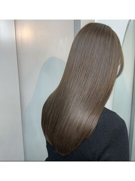 イコ 表参道原宿(ico) くすみベージュ