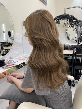 シェノン サントル(CHAINON CENTRE) デザインカラー/レイヤーカット/オリーブベージュ/ウェットヘア