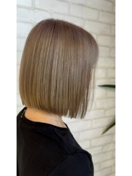 ビス フルール 日暮里店(Vis fleur) ハイトーンボブ/切りっぱなしボブ