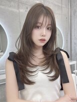 エヌアイ オモテサンドウ(ni omotesando)&nbsp;明るめミルクティーブラウンカラー♪ 韓国レイヤーカット