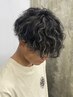 メンズカット+スペインカール or プードルパーマorサーフカール￥9900/眉毛