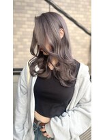 ソルバイジゼル(sol by gisele)&nbsp;仙台グレージュハイトーンブリーチカラーリタッチシルバーグレー