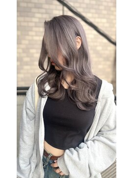 ソルバイジゼル(sol by gisele) 仙台グレージュハイトーンブリーチカラーリタッチシルバーグレー