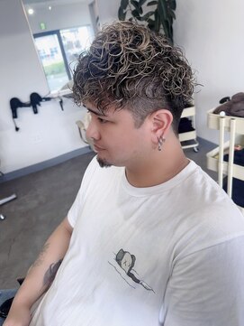 リル(lil) 髪質改善/白髪ぼかし/インナーカラー/ケアブリーチ/学割U24