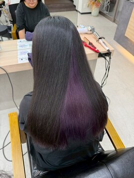 アリープパロット(ALEAP parrot) ツヤ髪ストレートロング/インナーカラー/ブラック×パープル