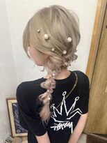 ルーナ ヘアラウンジ(Luuna hair lounge)&nbsp;サイド編み下ろし