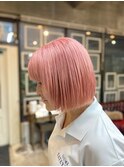 ピンクベージュ×ボブ