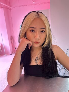 ダズリングディア(Dazzling Deer) 抜きっぱなしブロンド/フェイスフレーミング/夏/ロング