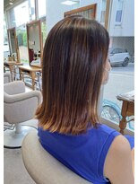 トレイル(TRAIL)&nbsp;ミディアム外ハネスタイル