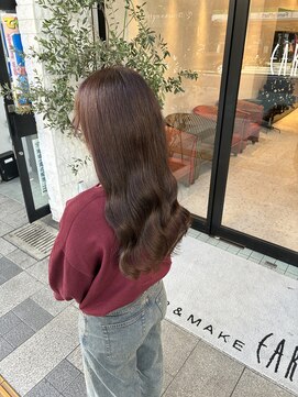 ブラウンカラー