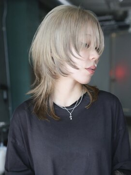 キャロルガーデンズ ボコカ 表参道(Carroll Gardens bococa) 【azu】マッシュウルフ グレージュ 透明感 デザインカラー