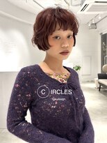 サークル(CIRCLES)&nbsp;フレンチショートボブ  深みを感じるワインレッド