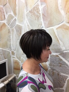 サロン ド ハル salon de HARU 上品大人ショート