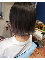 アンカー バイ ラフ(anchor by Laf)&nbsp;切りっぱなし外ハネボブ×グレージュ☆