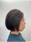 大人可愛い20代30代40代小顔ワンサイドショートボブ丸み前下がり
