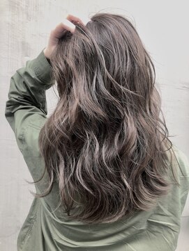 メリー(merry craftsman's factory) 外国人風バレイヤージュ、ハイライトカラーアッシュグレージュ